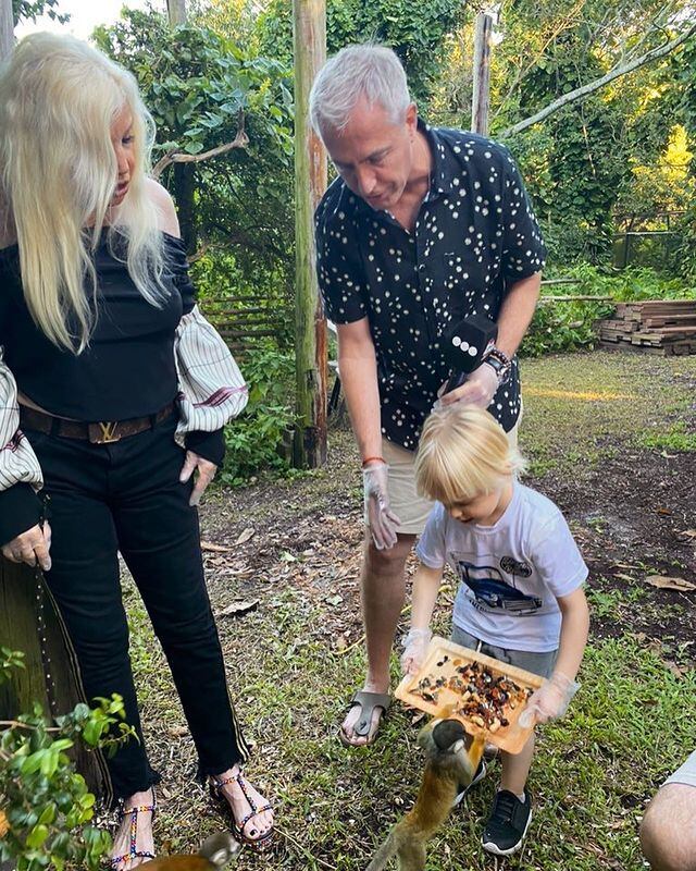 Marley empezó "Por el mundo" con el pie izquierdo por visitar un parque con monos libres y Susana como invitada