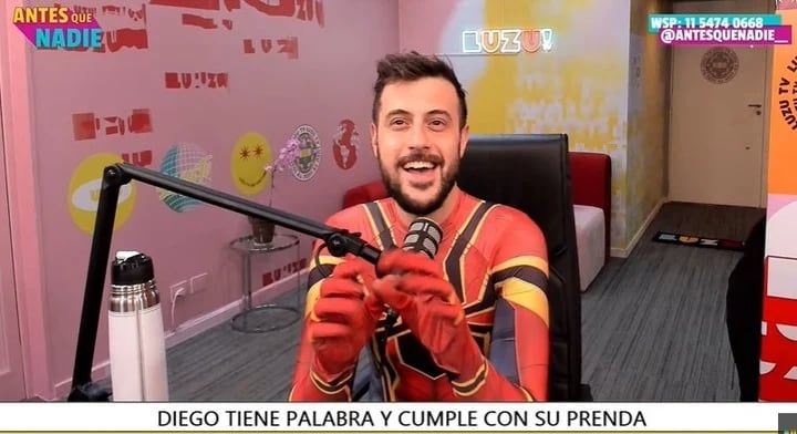 Diego Leuco sorprendió como spiderman