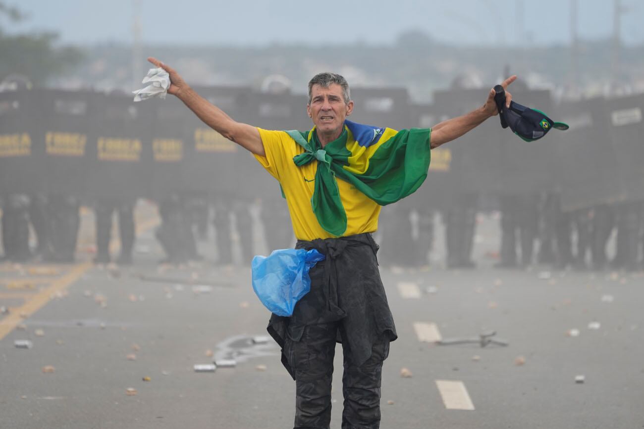 Escenas del fallido intento de golpe de estado en Brasilia. la capital jurídica y gubernamental de Brasil. Foto: AP