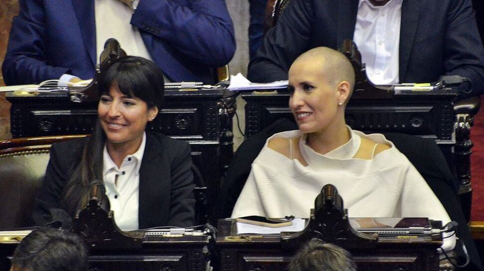 Pamela Verasay y Jimena Latorre.