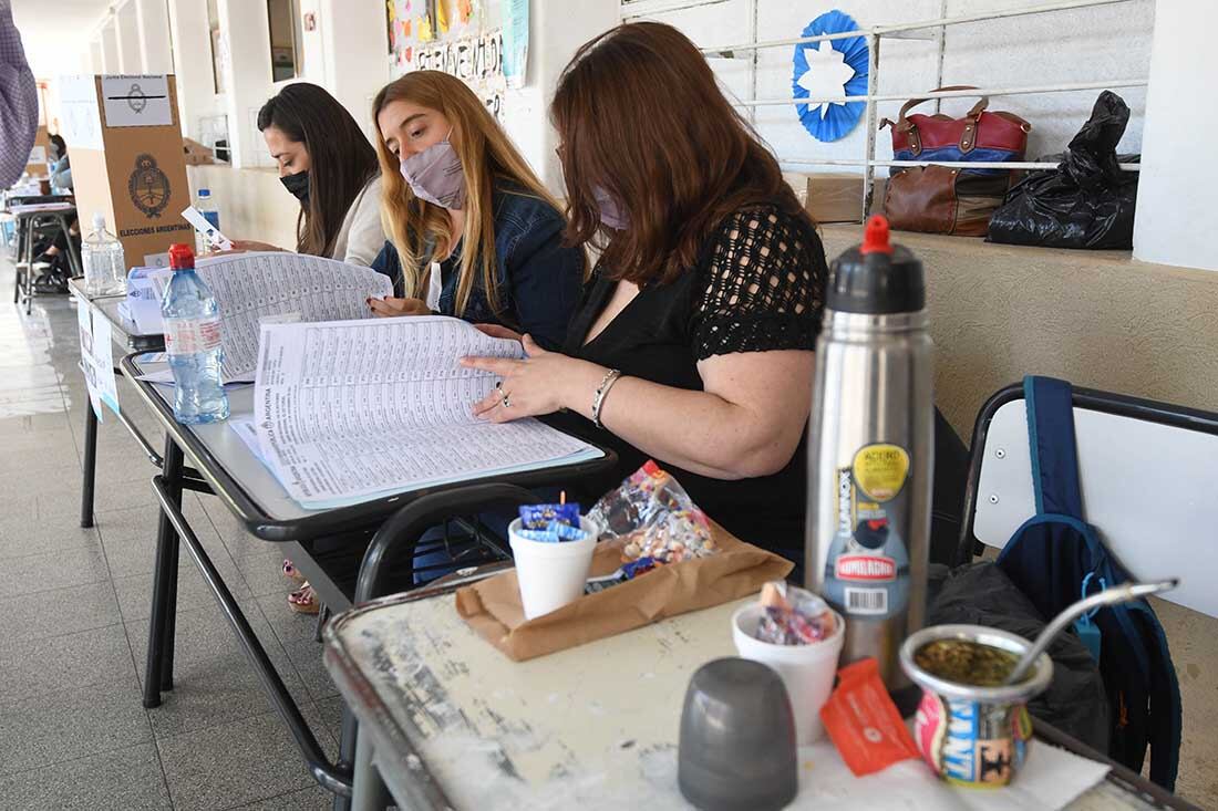 El mate fue uno de los presentes en las mesas en estas elecciones legislativas.

Foto José Gutierrez