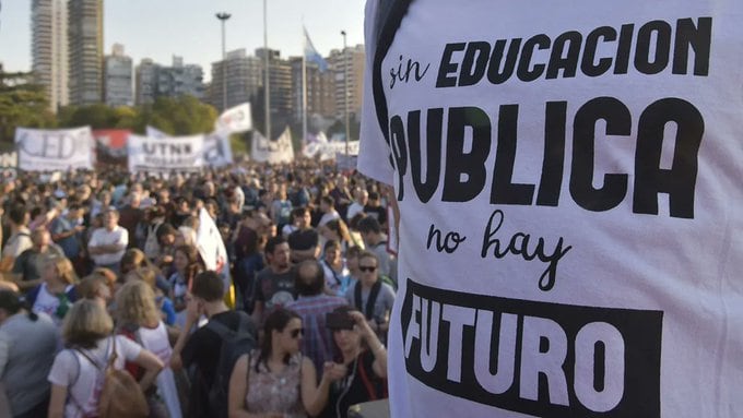 Este miércoles 2 de octubre habrá una segunda marcha a favor de la educación universitaria pública (foto archivo)