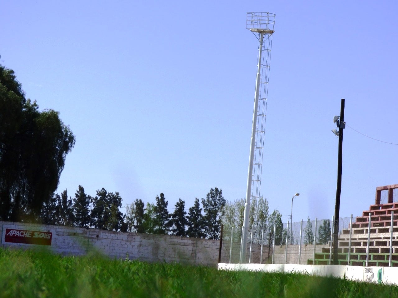 Torres donde estarán las futuras luminarias de la institución, un proyecto que el club ganó con el PAR Maipú en 2015. / Gentileza.