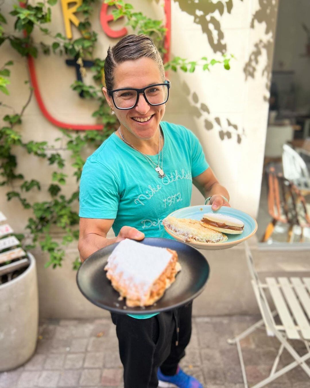 Este es el valor que se paga por comer en el local de la campeona en judo.