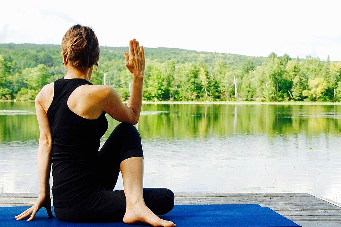 ¿Cómo hacer bien tadasana? Imagen ilustrativa / Web)