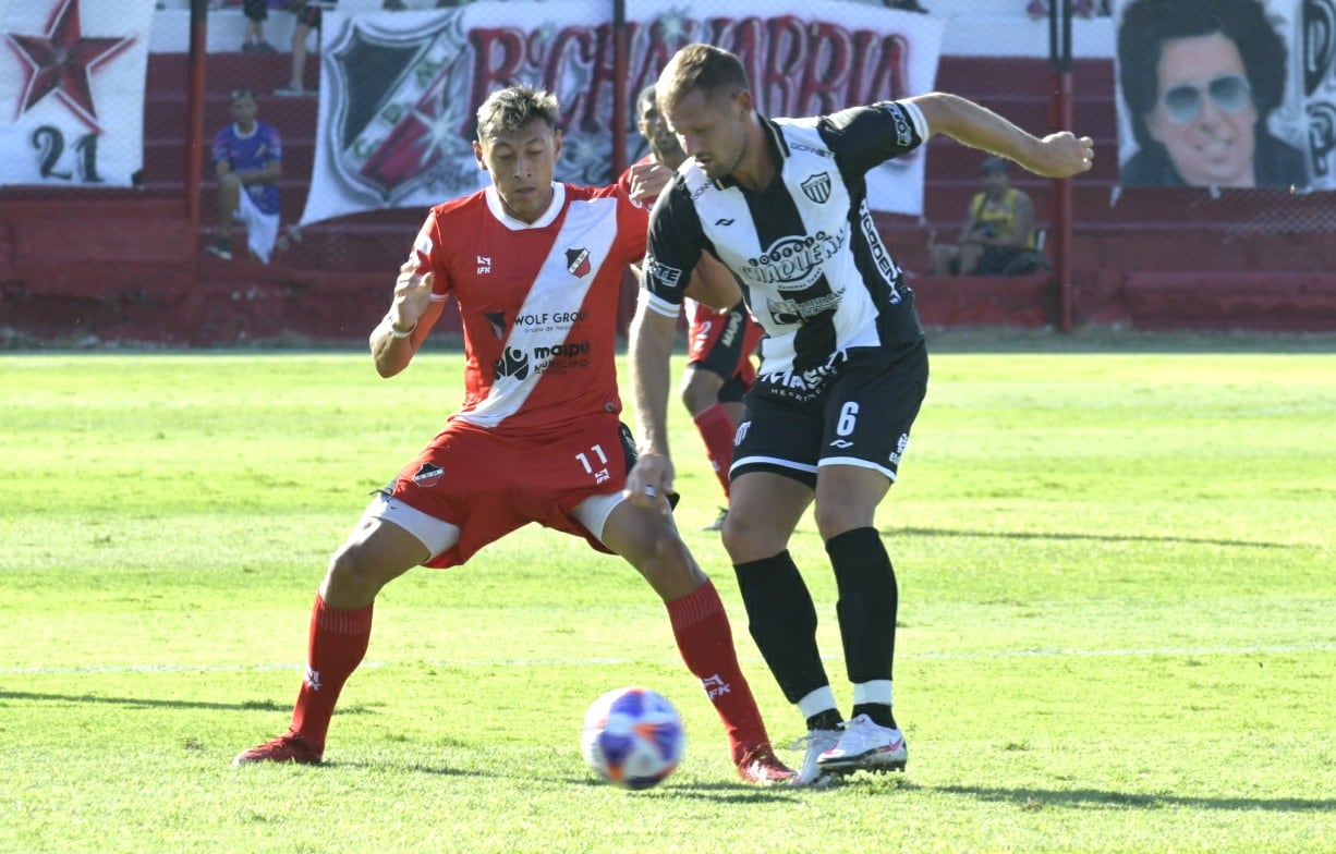 Maipú venció a Chaco For Ever