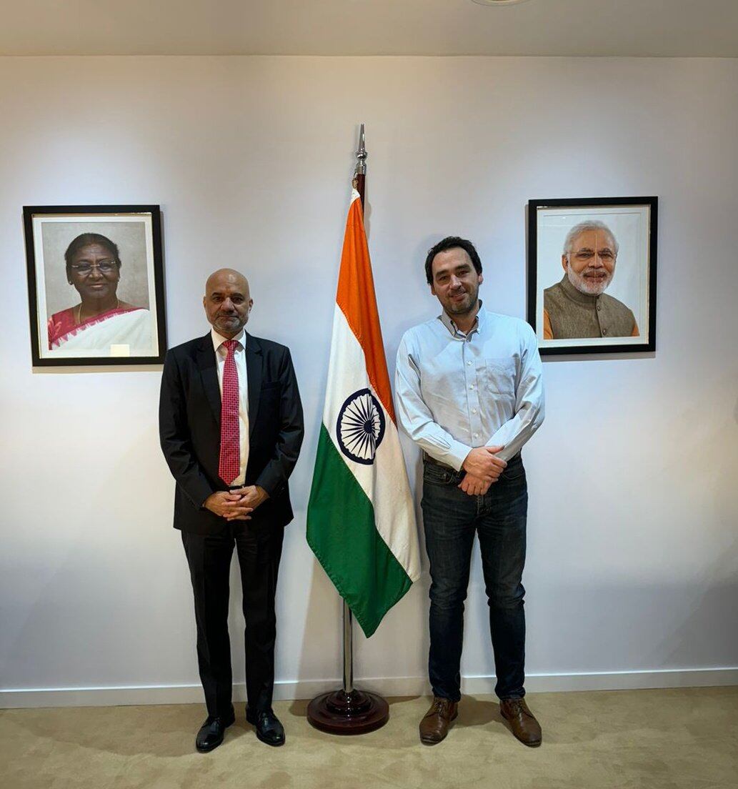 Dinesh Bhatia, embajador de India en Argentina y Rodolfo Montero, ministro de Salud de Mendoza en una reunión celebrada en junio de este año. Foto: X @RodoMontero83