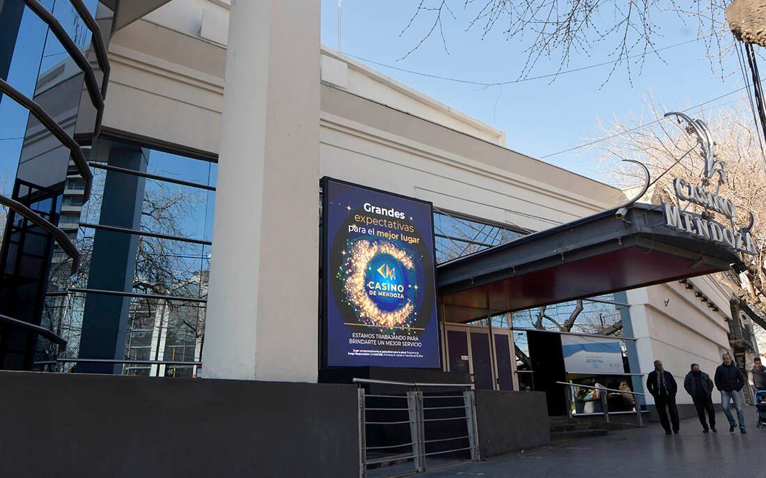 Casino de Mendoza. Foto: Orlando Pelichotti / Los Andes