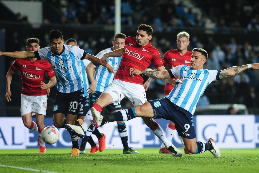 En Avellaneda miden fuerzas Racing y Estudiantes. (Fotobaires)