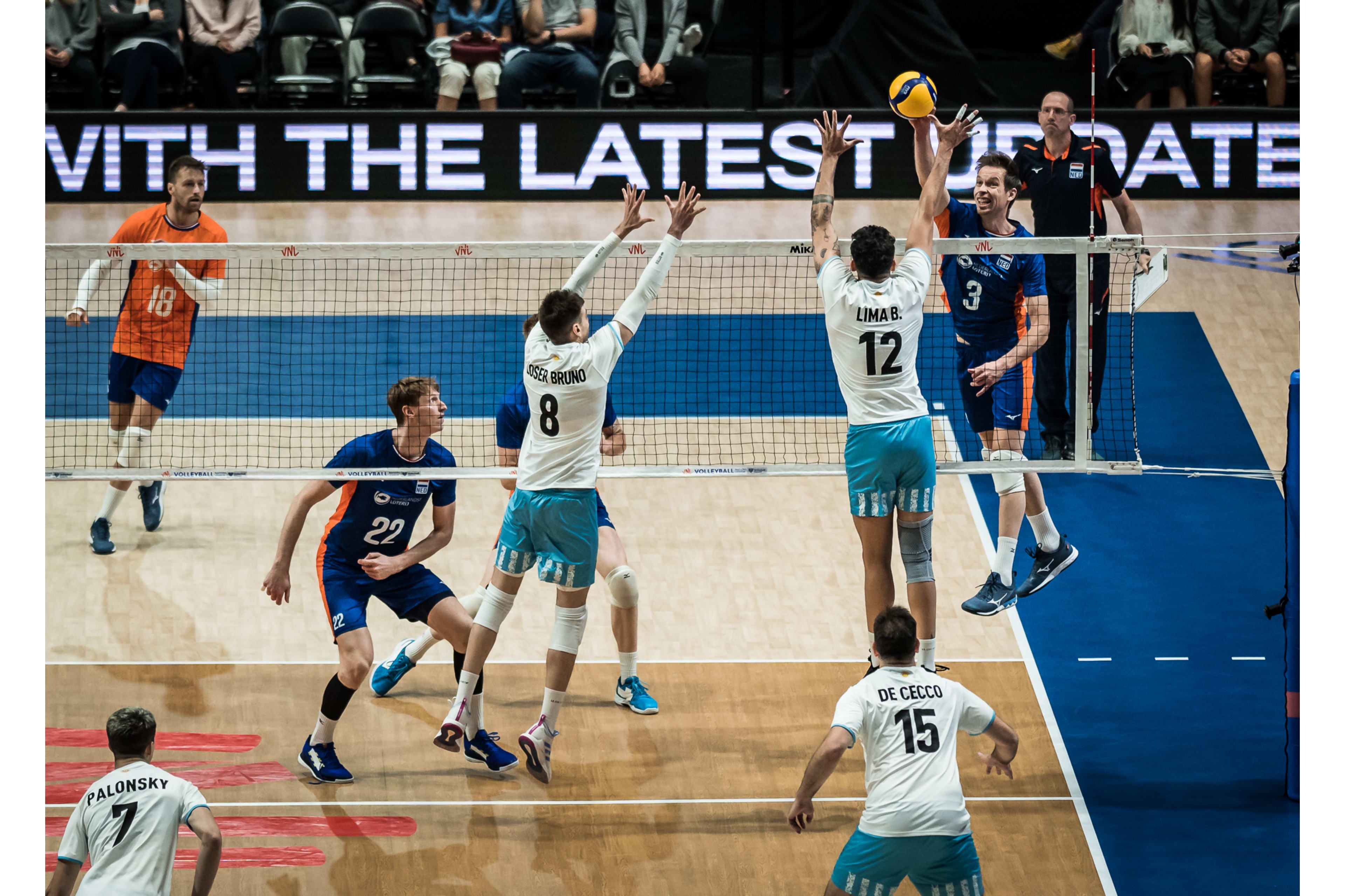 La Selección Argentina se impuso a Países Bajos, 3/2, en un muy buen partido, donde el mendocino Agustín Loser sumó 9 puntos. Fue el último partido del primer weekend de la VNL.