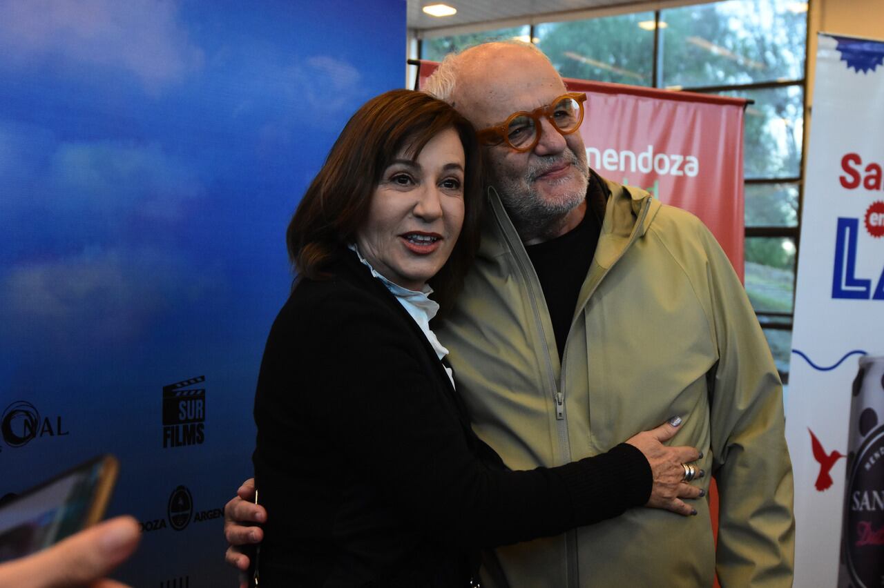 Mercedes Moran y Juan Leyrado en la avant premiere de la pelicula Empieza el Baile
Foto: Mariana Villa/ Los Andes