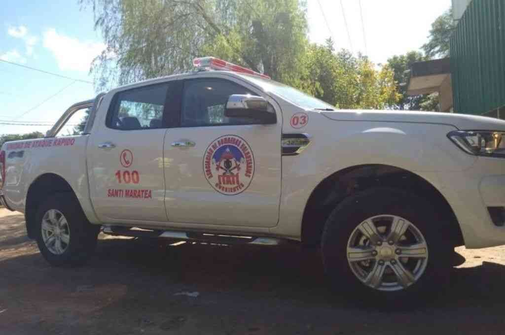 Un cuartel de Itatí, Corrientes, recibió una camioneta de las donaciones que hizo Santi Maratea y le pusieron su nombre.