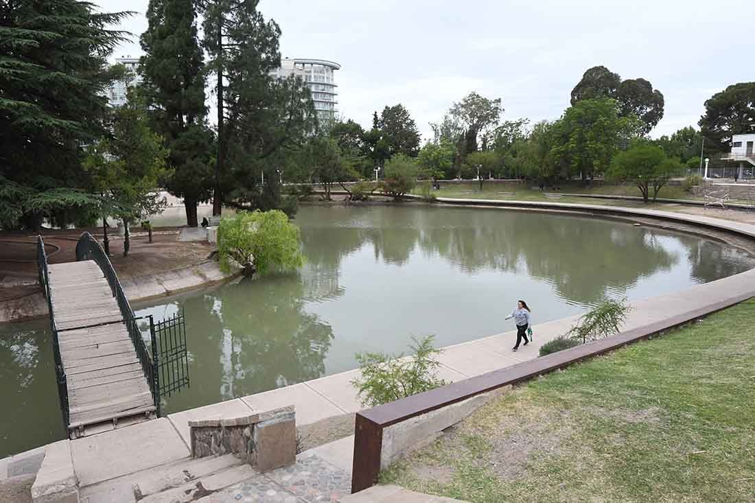 El parque General San Martín de Ciudad, se prepara para el 125° aniversario de su creación.
Lago del Parque.
Foto: José Gutierrez