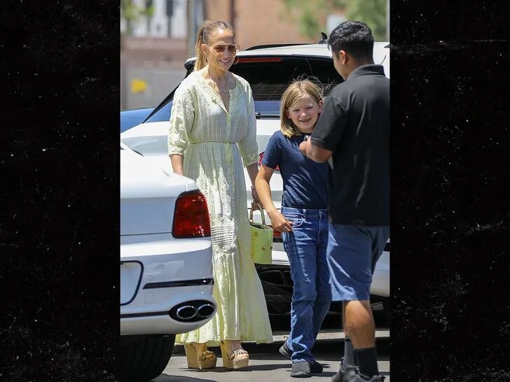 El hijo de Ben Affleck, de 10 años, chocó un Lamborghini.