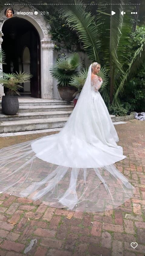 Los magnificos vestidos de Lele Pons para su boda