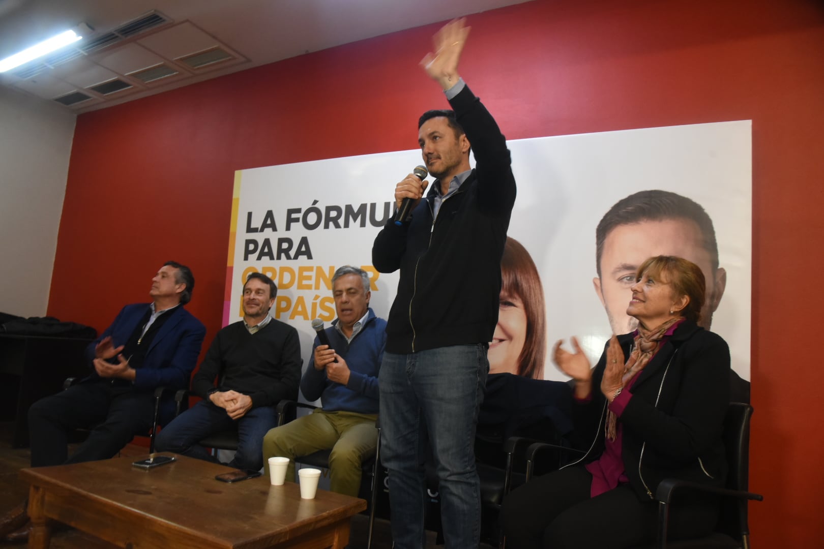 Luis Petri encabezó el acto de lanzamiento de campaña de Patricia Bullrich en Mendoza junto a Alfredo Cornejo.