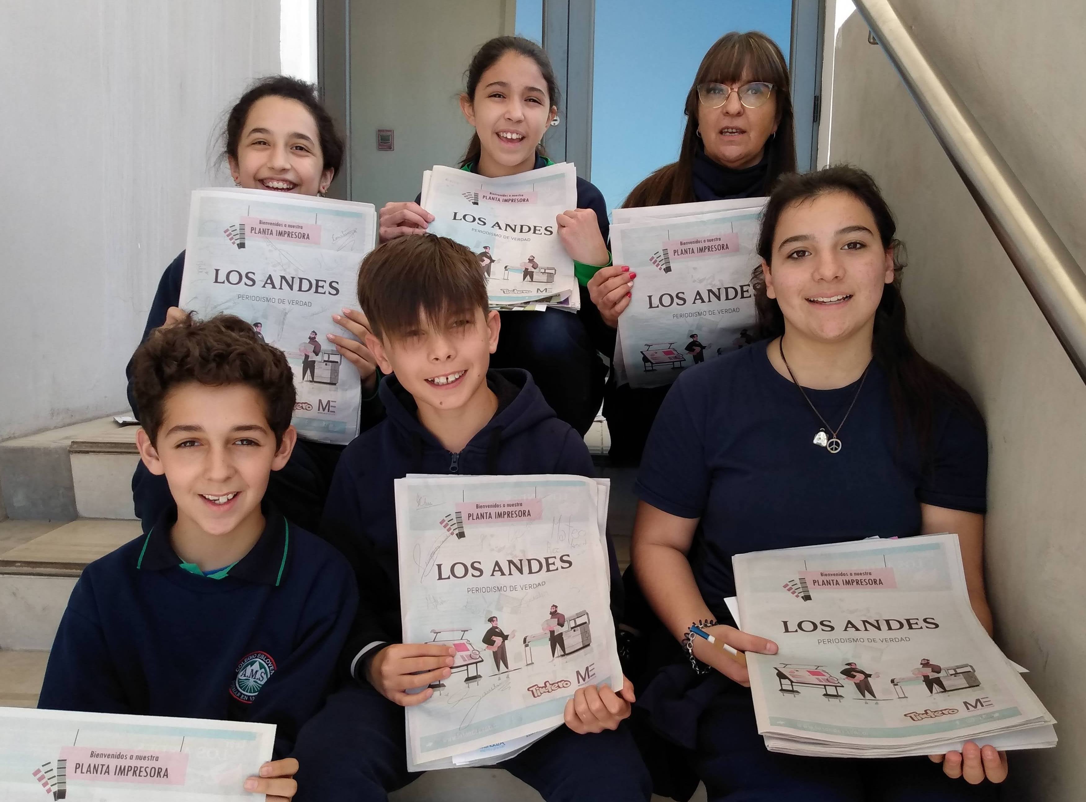 Bianca, Jesús, Lucía, Agustina y Mateo, acompañados por Silvia Sánchez.

