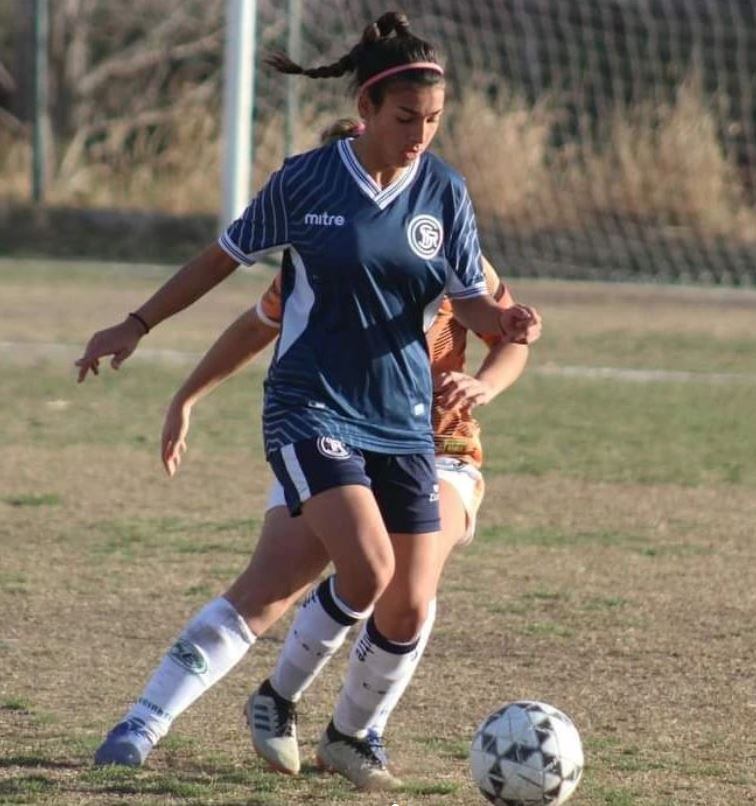 Catalina Roggerone, de Independiente Rivadavia, en la Sub 20.