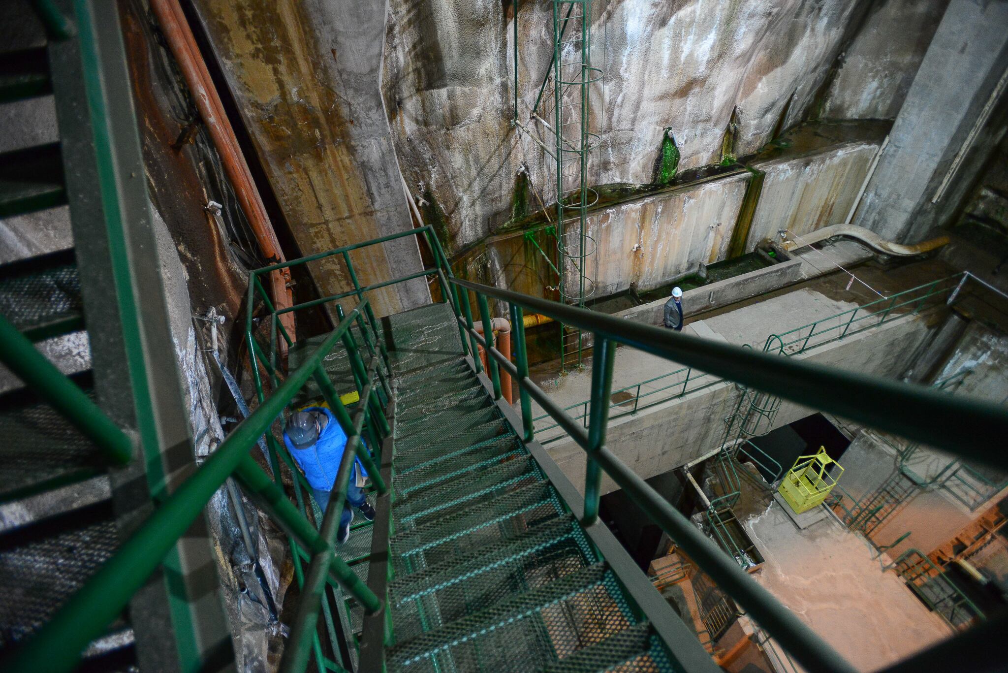 Descargador de Fondo o Caverna. Es el principal órgano de seguridad de la Presa Potrerillos, dado que permite un vaciado rápido del embalse en
caso de emergencia
Foto: Claudio Gutiérrez