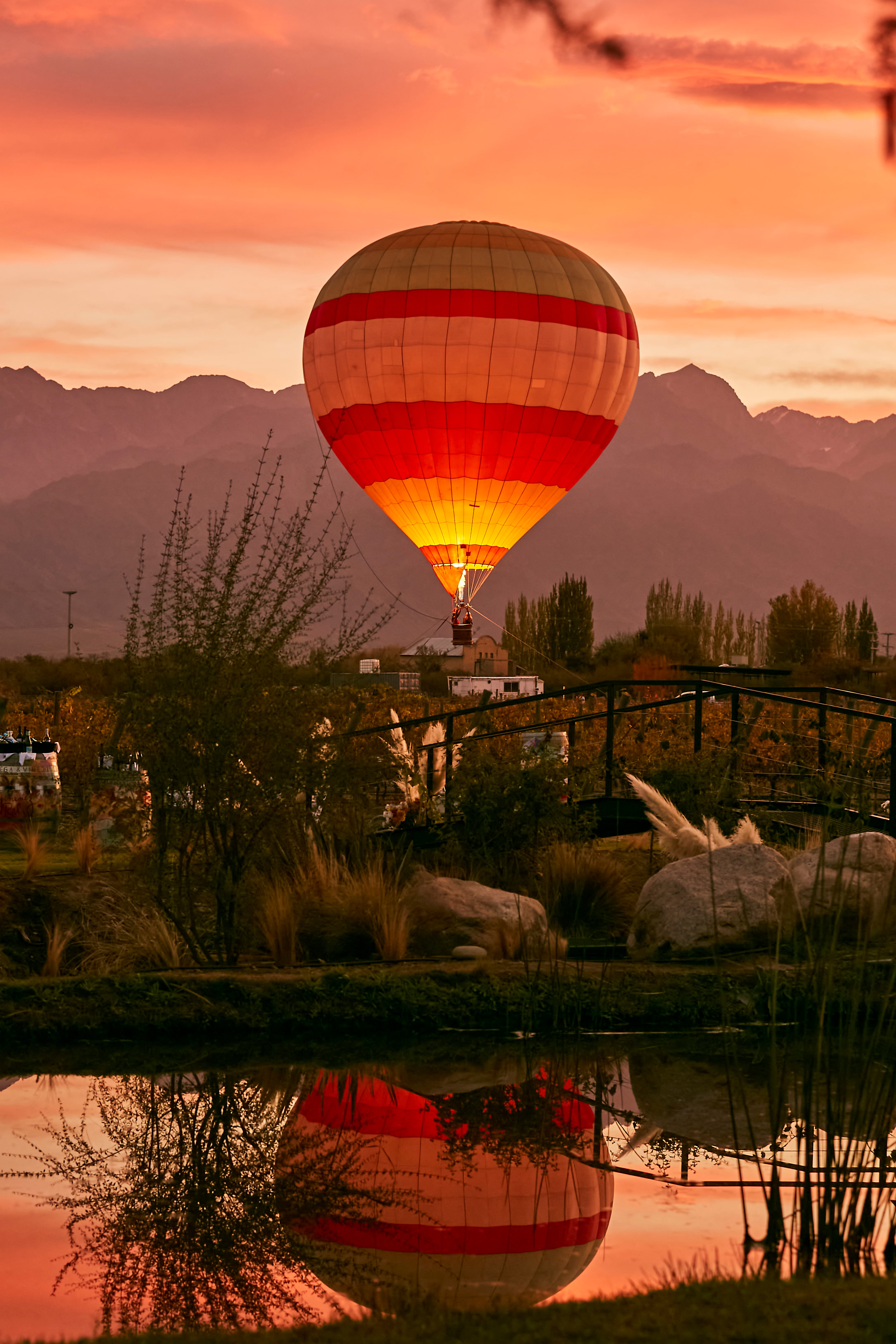 Globo aerostático en el Valle de Uco.