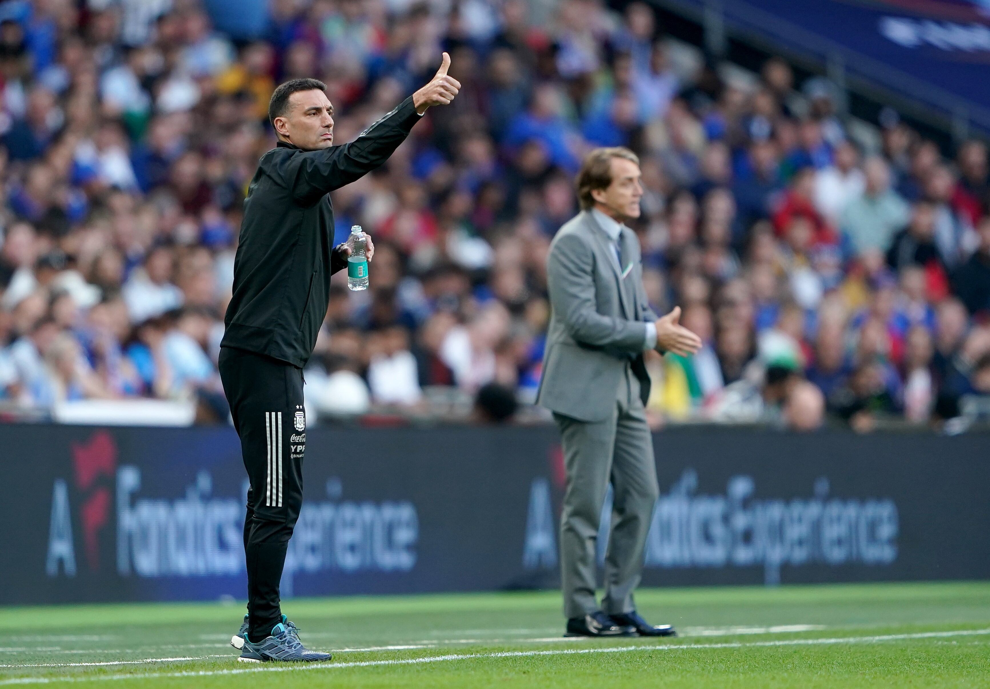 El entrenador Lionel Scaloni en Wembley, donde Argentina superó a Italia por 3-0 en la Finalissima. (AP)