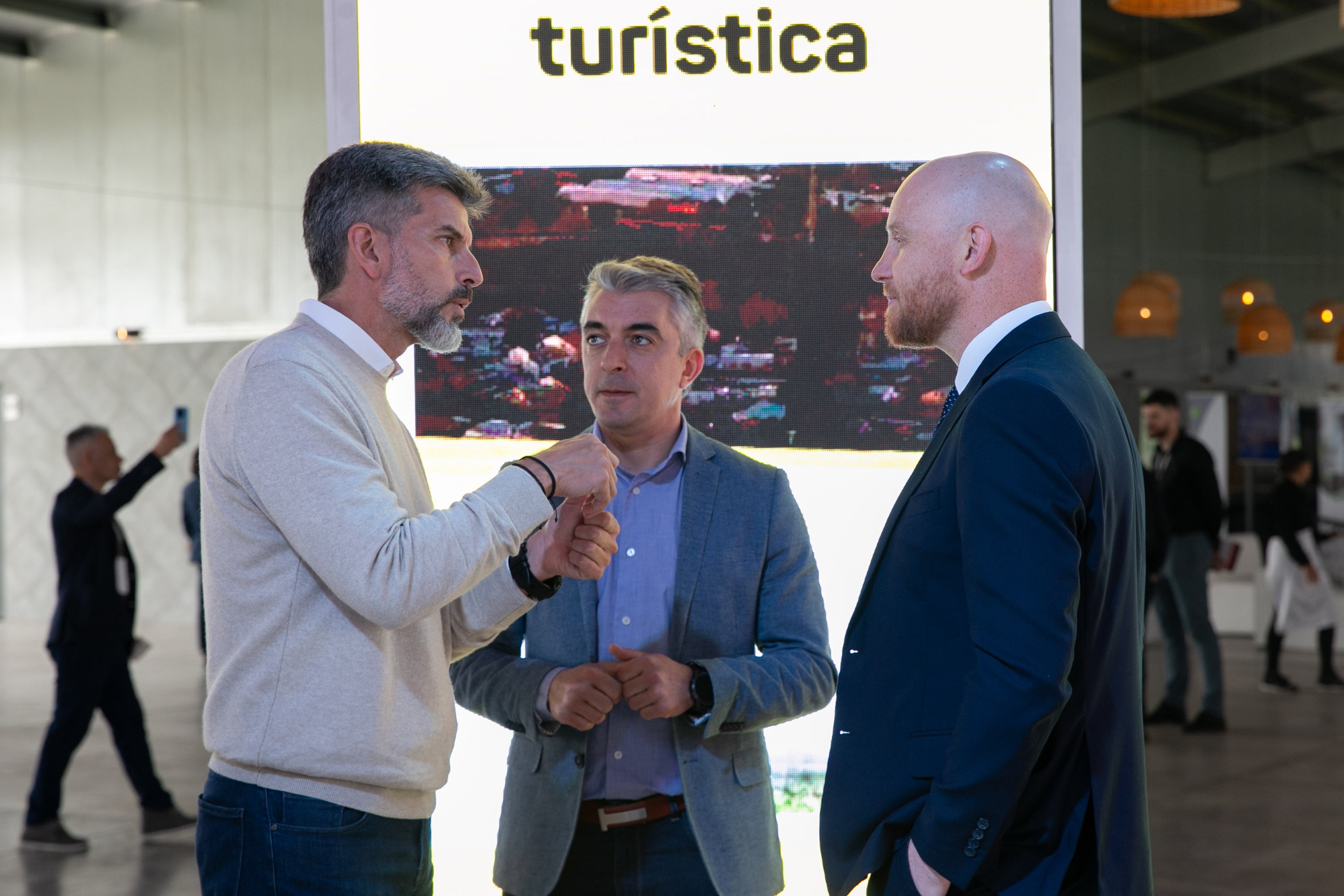 Ulpiano Suarez participó del evento “Redes de Gobierno y Ciudades Inteligentes 2024”