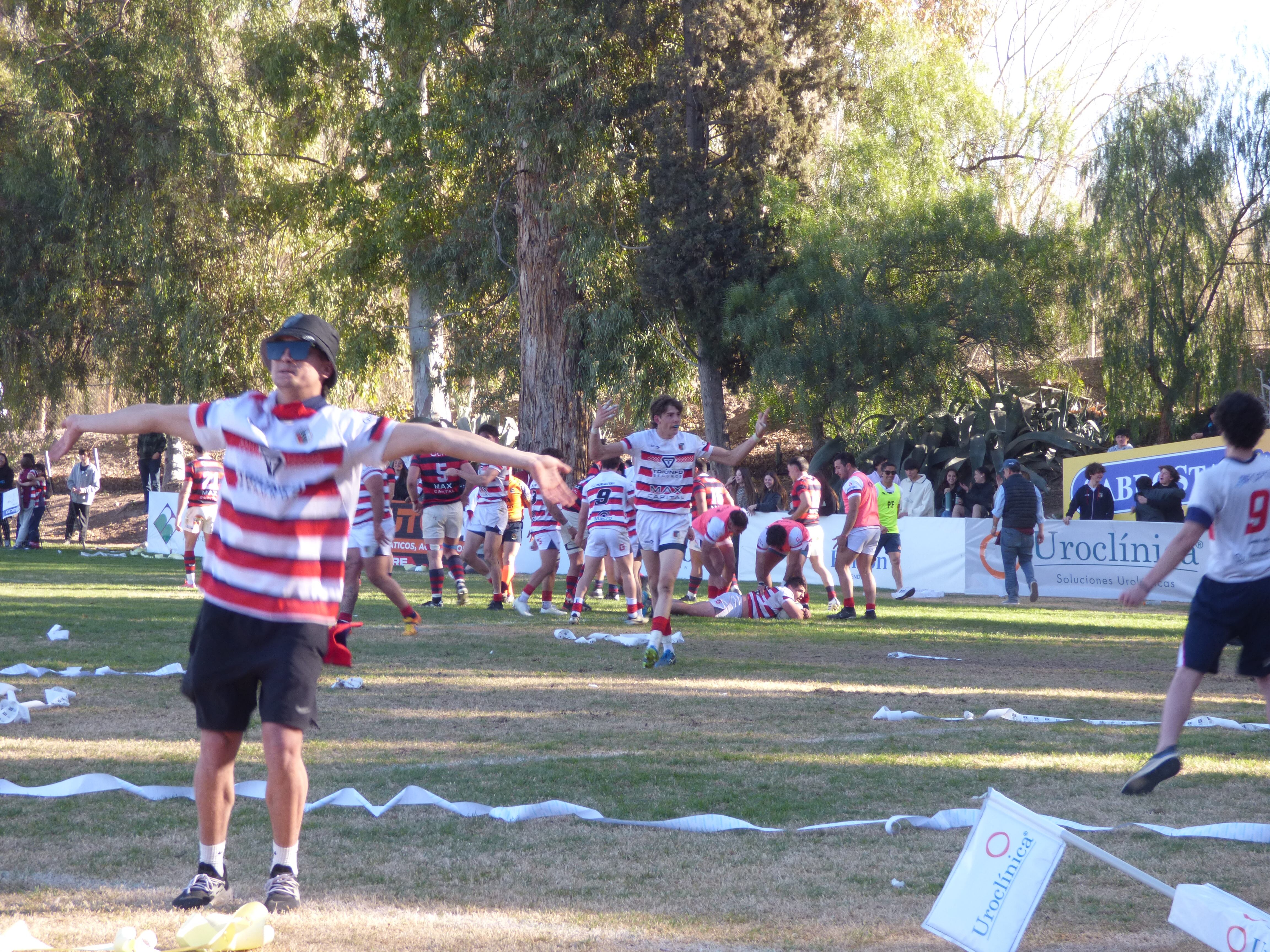 La Copa de Oro del Torneo Regional de Cuyo Top 10. Foto: Nicolás Salas para Los Andes