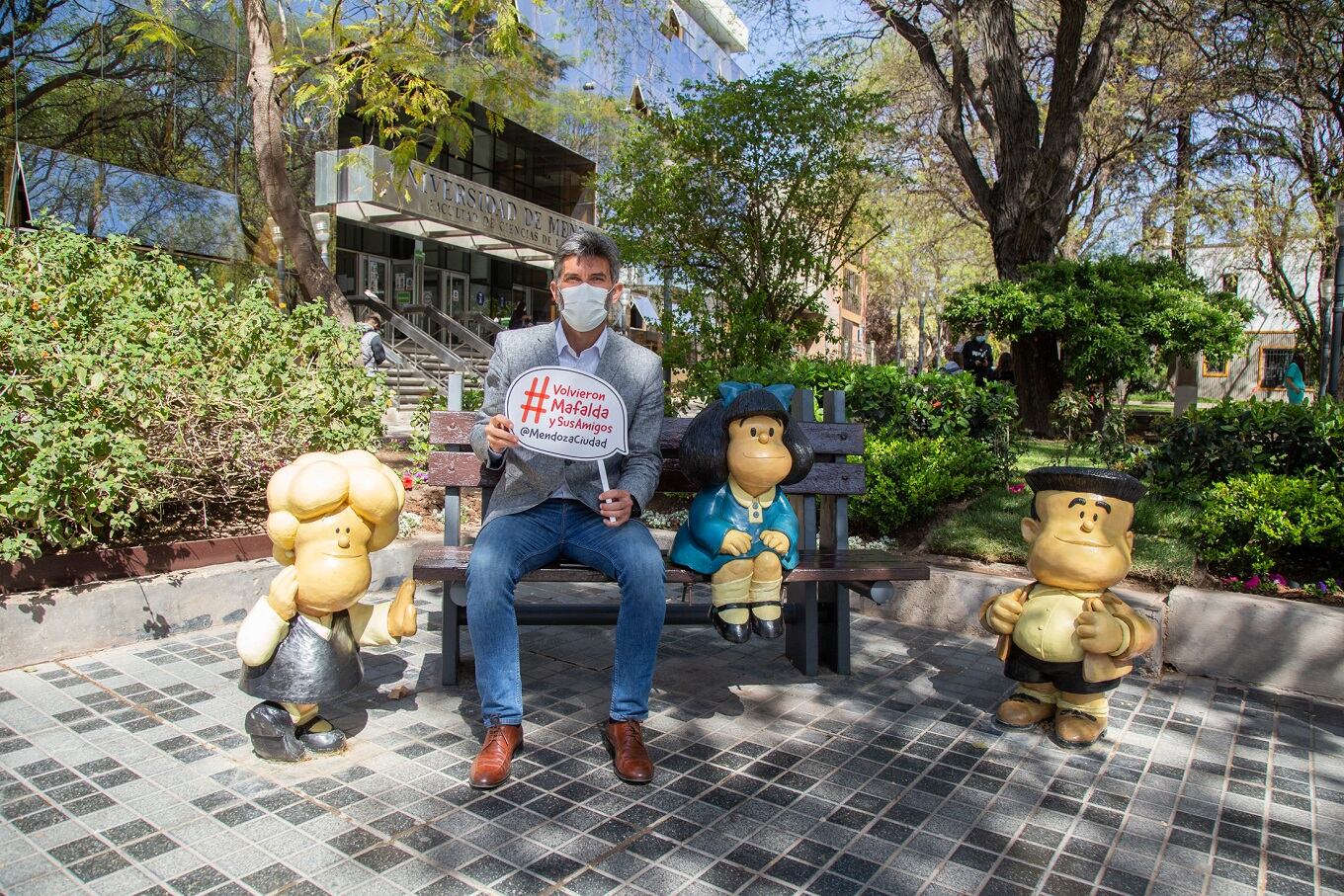 Así lucían las esculturas de Mafalda y sus amigos tras la restauración - 