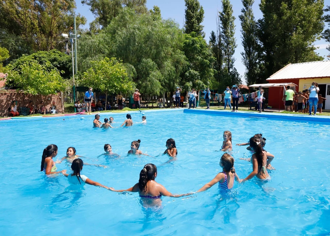 Escuelas de verano: para cubrir el costo este año habrá que pensar en un valor promedio de entre $250.000 y $300.000, de allí para arriba.