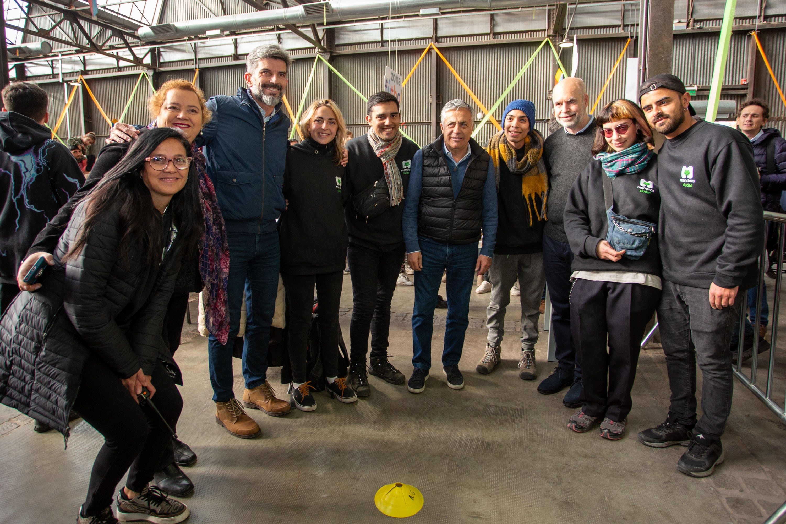 Ulpiano Suarez visitó la Ciudad de los Chicos en la Nave y las diferentes propuestas junto a Horacio Rodríguez Larreta, Jefe de Gobierno porteño, y a Alfredo Cornejo, senador nacional. Foto: Prensa Ciudad de Mendoza