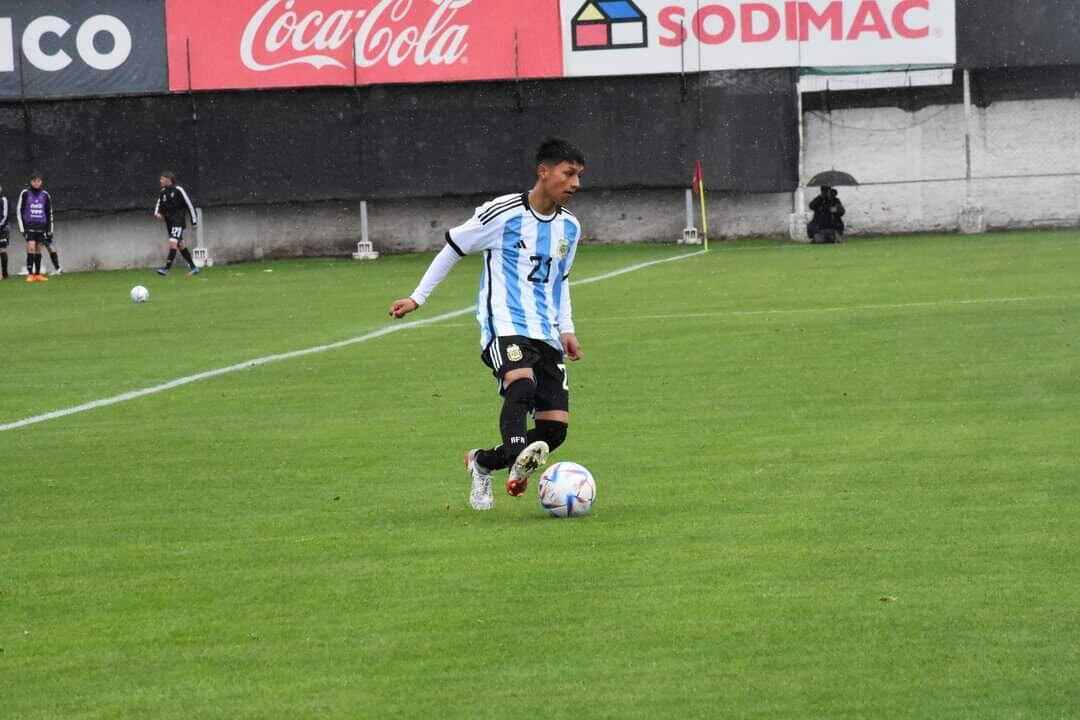 Matías Busto, la joya mendocina que ya debutó en la Sub 15 de Argentina: “Es el sueño de cualquiera”. Foto: Gentileza Jorge Busto.