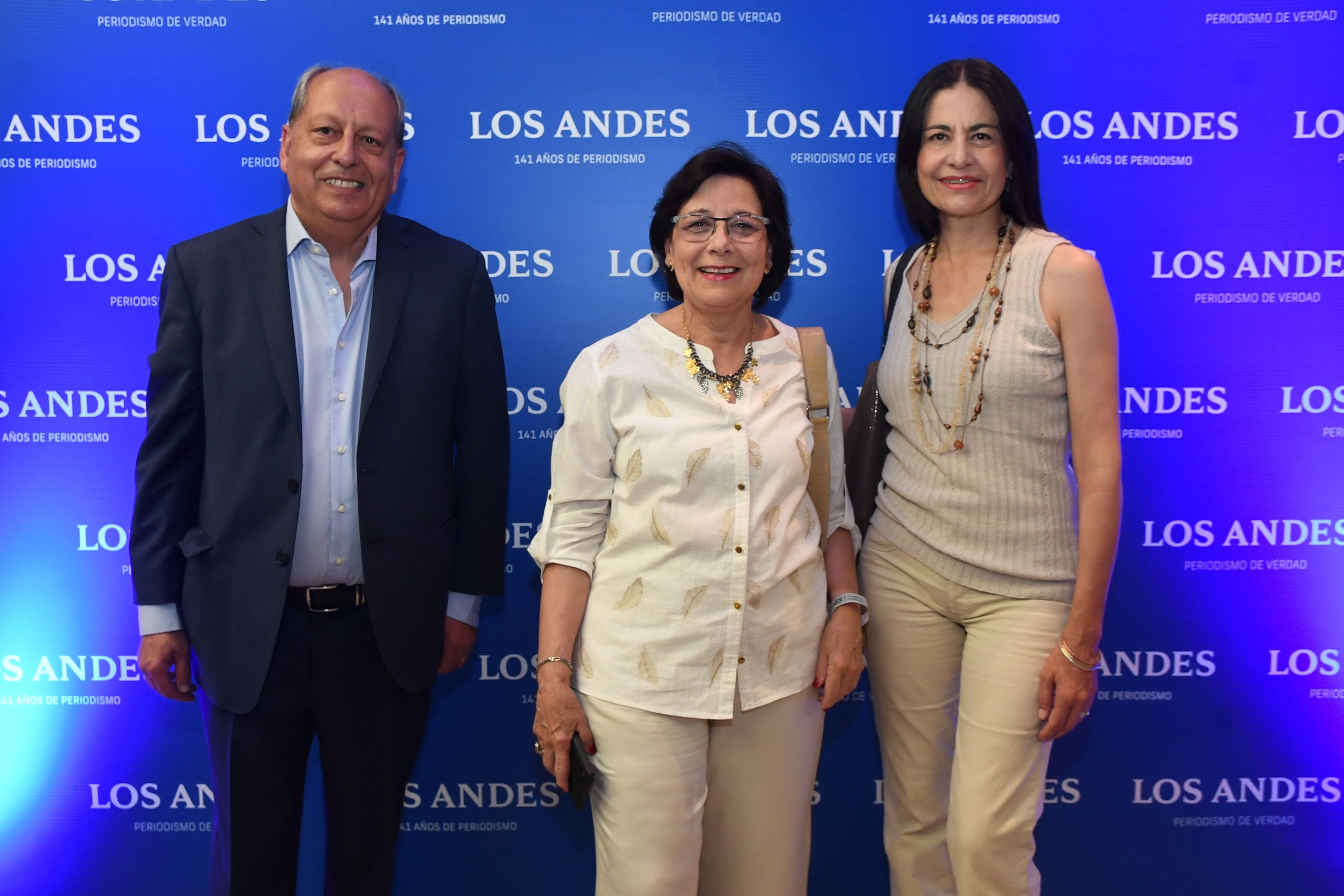 Roberto González, Cristina Pandolfi y Gabriela Celeste.