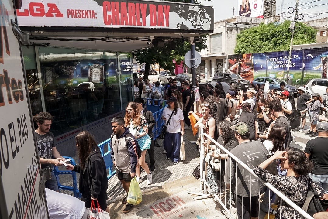 Olga recaudó más de cuatro toneladas de alimentos en la previa del “Charly Day”. Gentileza Instagram.