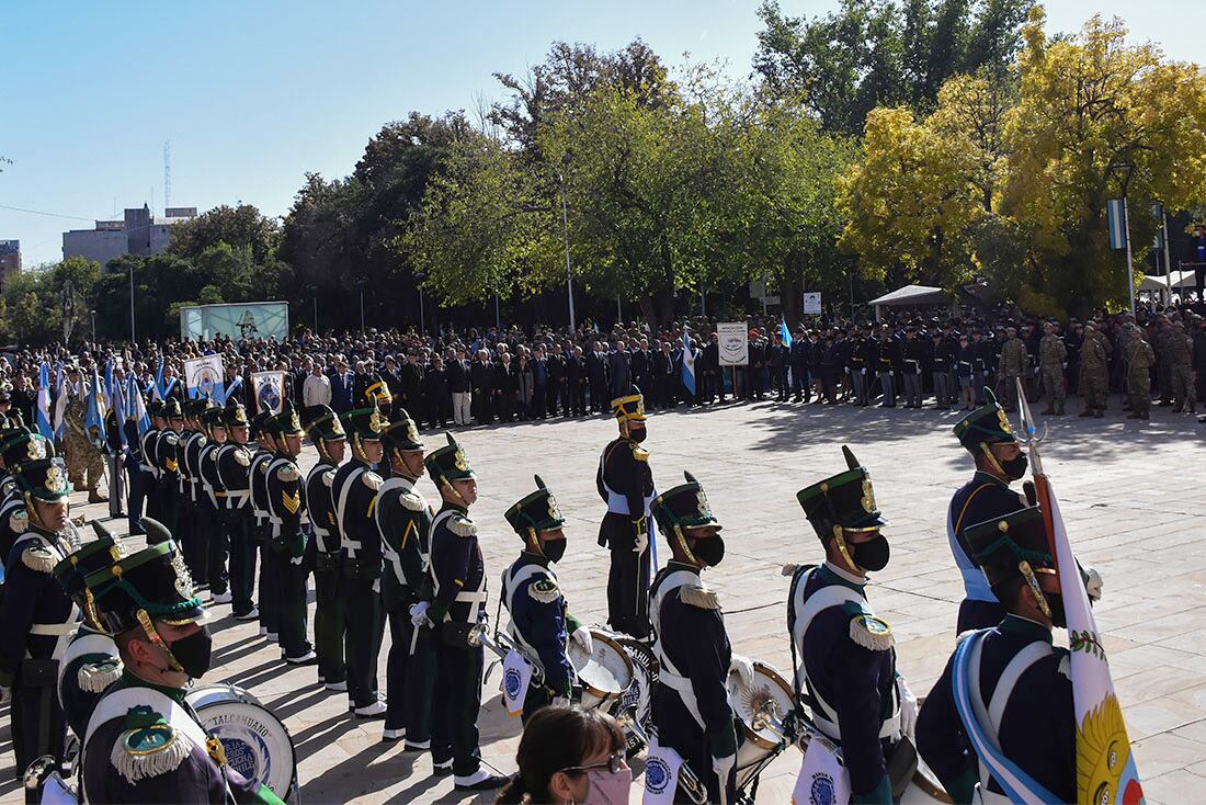 Acto conmemorativo por los 40 años de la guerra de Malvinas. En casa de gobierno se llevo a cabo un acto en el que participaron autoridades politicas y de las fuerzas armadas, donde brindaron reconocimiento a veteranos y caidos en el conflicto del Atlantico Sur en 1982
foto: Mariana Villa / Los Andes