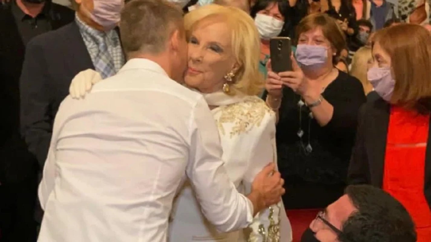 Mirtha Legrand fue al teatro a ver la obra de Adrián Suar y Diego Peretti