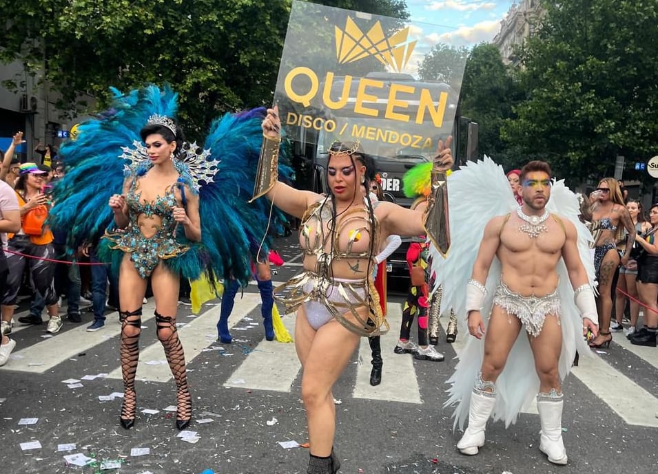 El elenco de Queen dijo presente en la Marcha del Orgullo