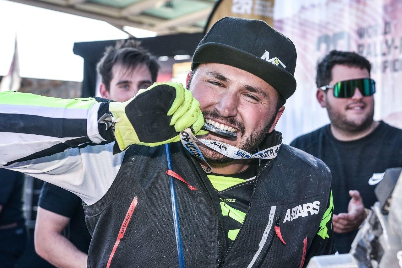 Gustavo Milutin, un empresario que comenzó a desandar el camino de la pasión por las motos, y en solo un año, con el profesionalismo, el entrenamiento y la preparación logró su sueño de correr el Desafío Ruta 40.