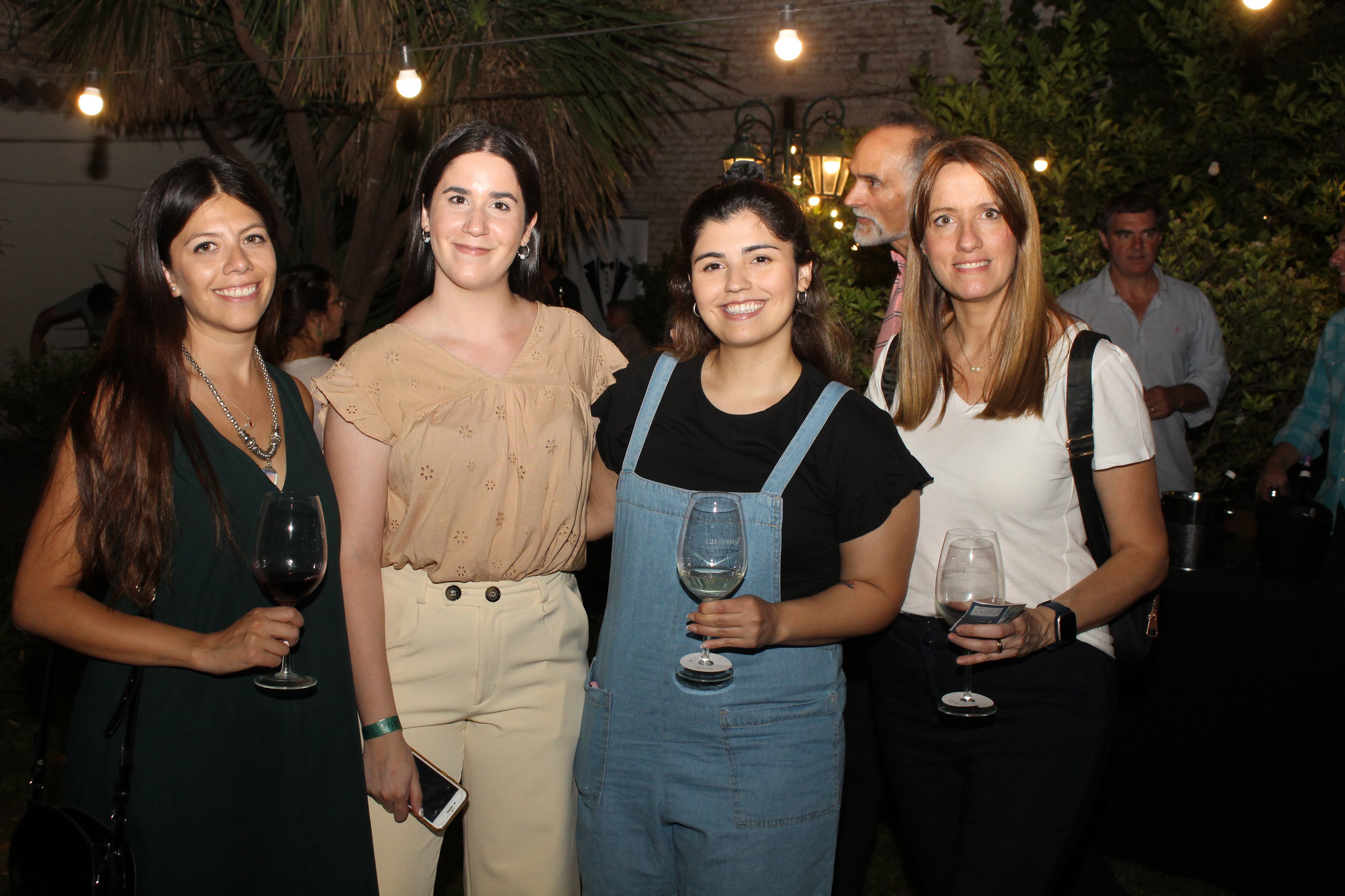 Florencia Afranllie, Melisa Sbrocco, Rocio Barros y Julieta Nadin.