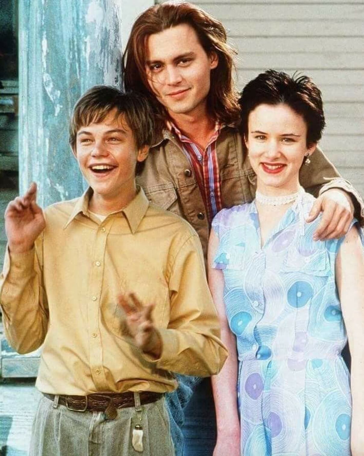 Juliette Lewis junto a Johnny Deep y Di Caprio en "¿A quién ama Gilbert Grape?".