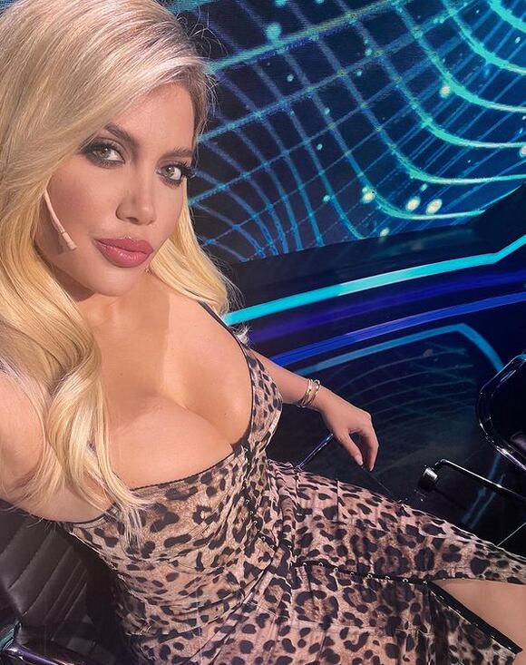 Wanda Nara y su súper escote