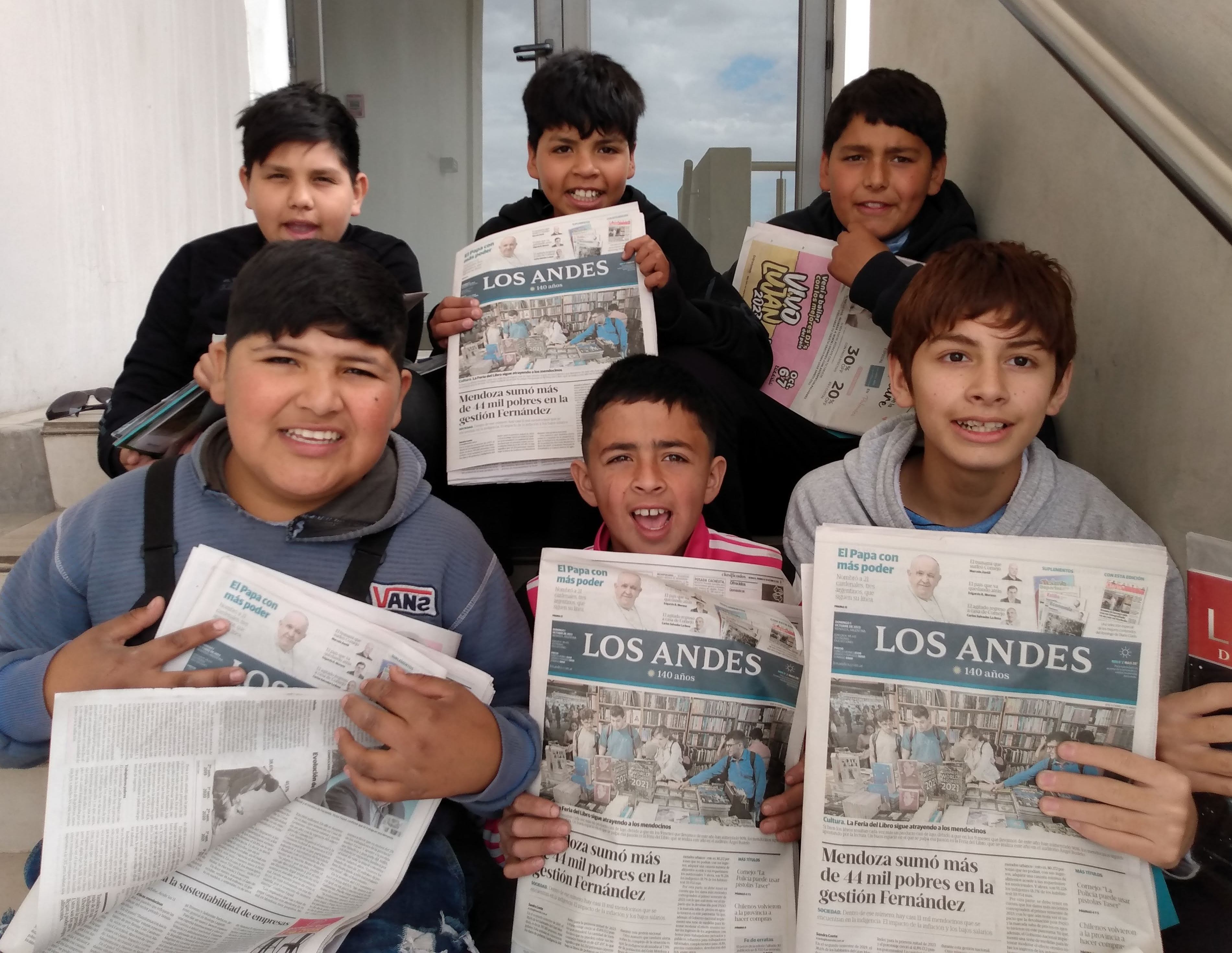 Thiago, Michael, Julián, Franchesco, Thiago y Mauricio.

