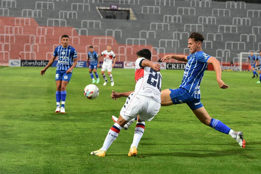 Godoy Cruz vs Tigre, por la Copa de la Liga Profesional de Fútbol. Foto: Mariana Villa / Los Andes