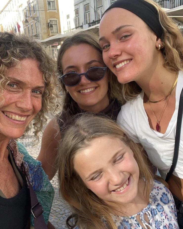 Maru Botana junto a Sofía, Lucía e Inés, sus hijas mujeres. Foto:  Instagram / marubotanaok