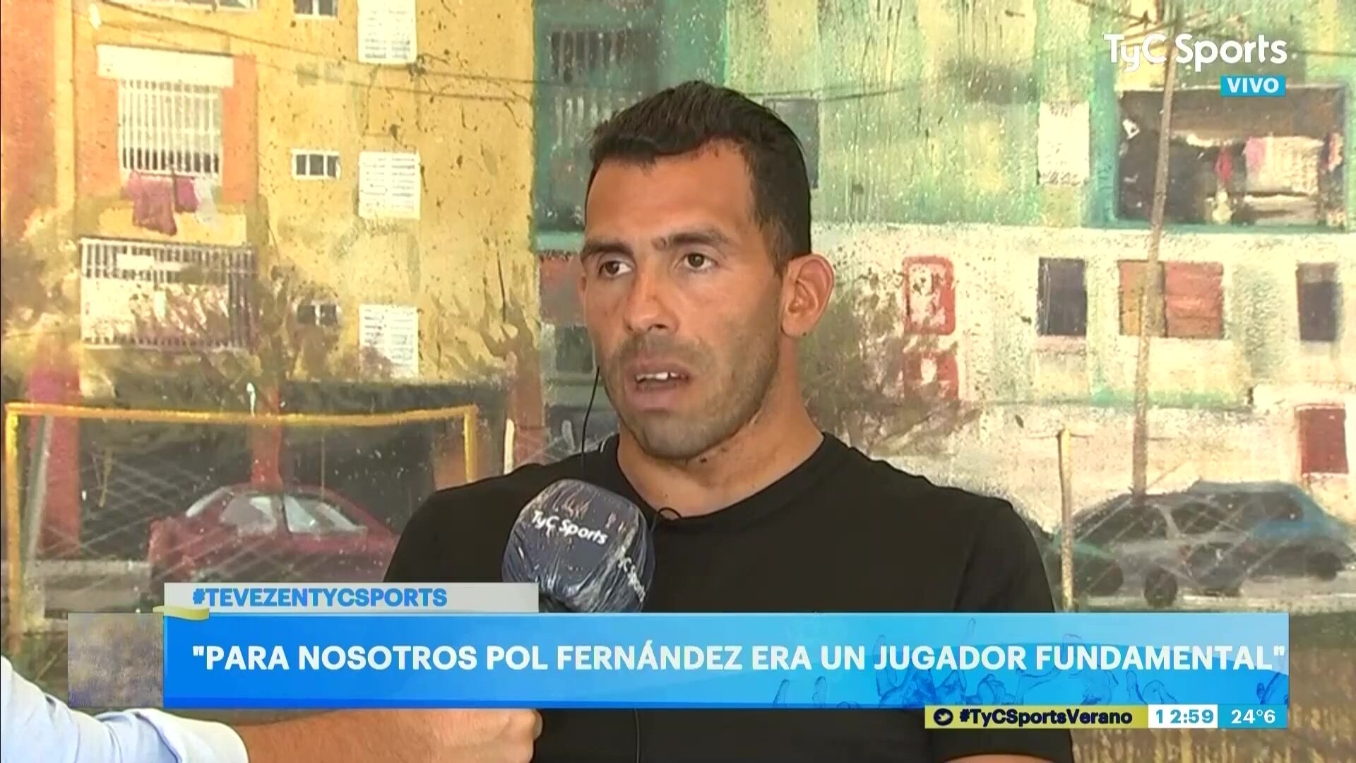 Carlos Tevez durante su entrevista con TyC Sports, que molestó mucho a Riquelme. / TV 