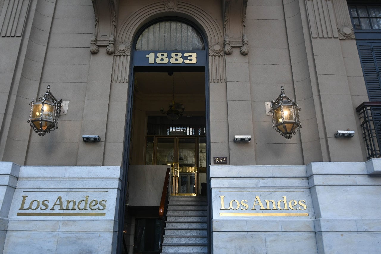 Frente edificio de Diario Los Andes. Foto: Los Andes