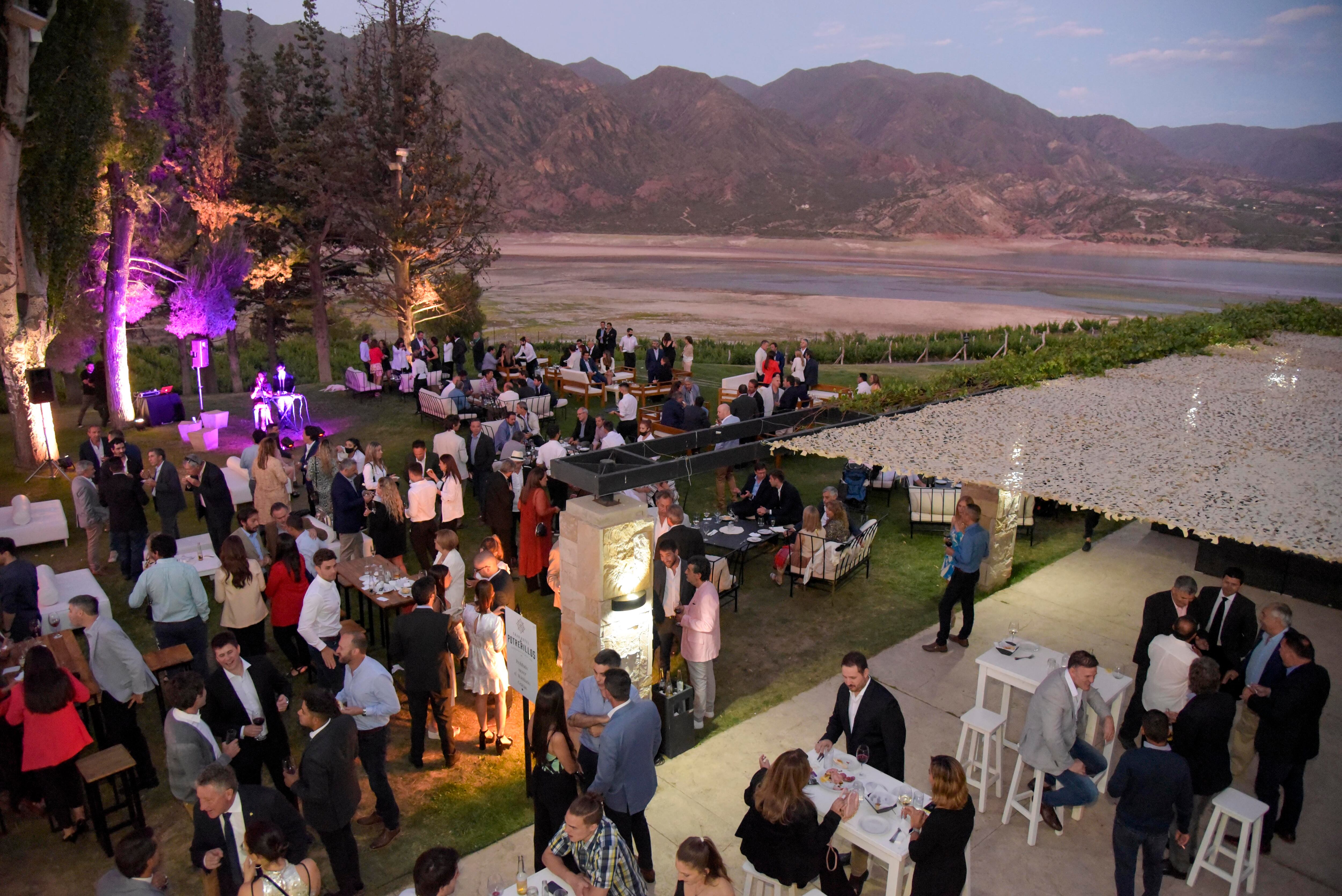 La cena se realizó en el Gran Hotel Potrerillos.