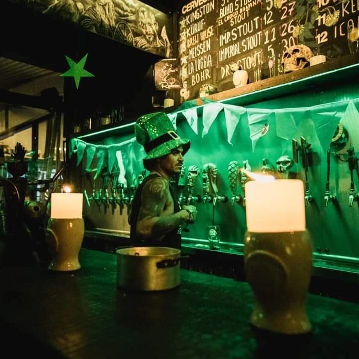 San Patricio: la fiesta que “irlandiza” al mundo entero, invita a beber cerveza y tiñe las calles de verde. Foto: Imagen Ilustrativa.