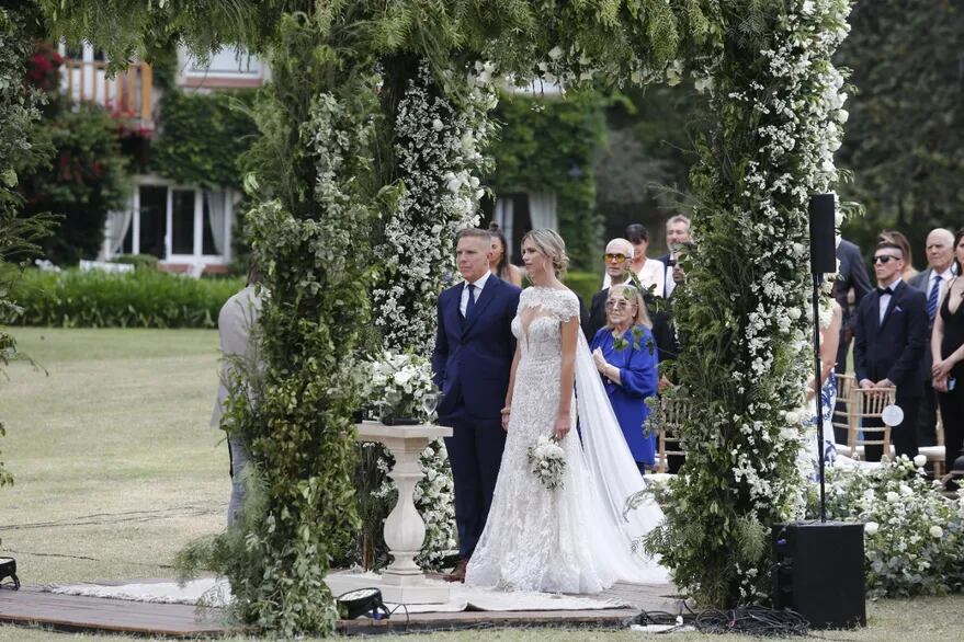 Alejandro Fantino y Coni Mosqueira oficializando su casamiento. Foto:
Ignacio Sánchez - LA NACIÓN