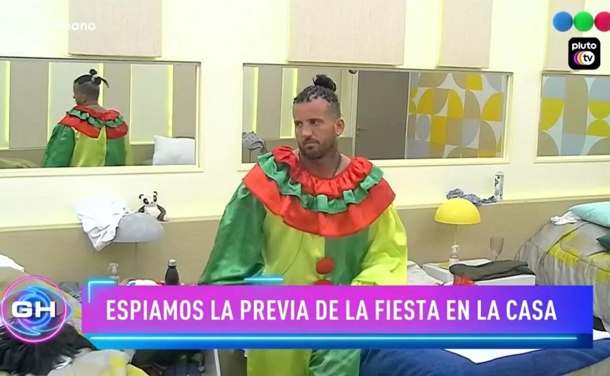 Juan se disfrazó de payaso