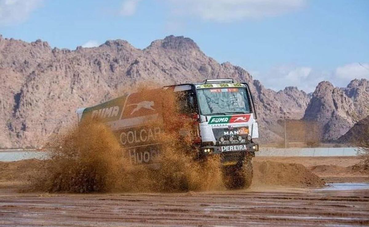 El Pato Silva sigue en carrera dentro del Dakar 2022